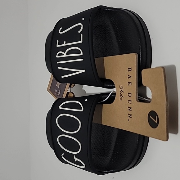 Rae Dunn GOOD VIBES Black Slides Size 7 - Picture 2 of 4